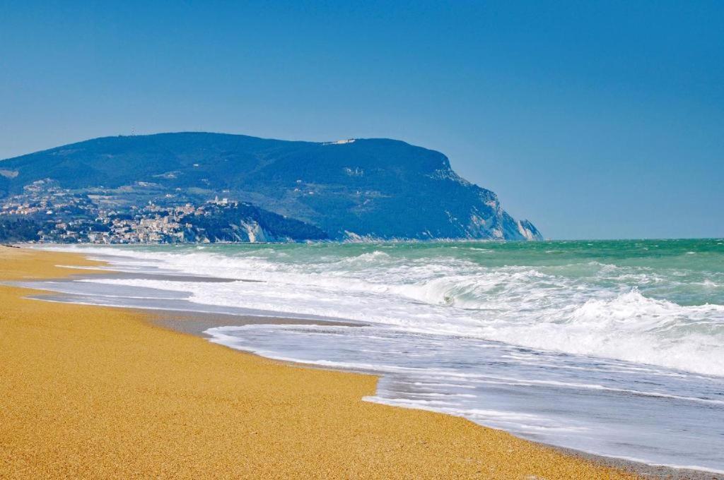 Апартаменты La Casa Al Mare Di Giulia Порто-Потенца-Пичена Экстерьер фото